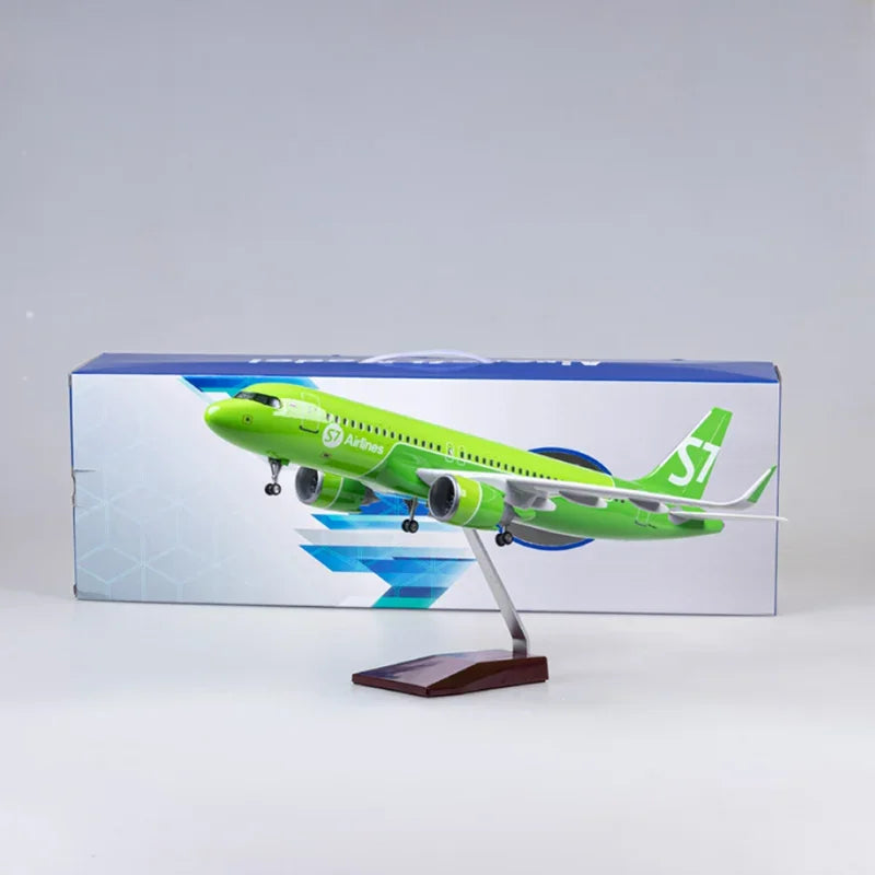 طائرة A320NEO A320 NEO سيبيريا S7، لعبة نموذج طائرة من الراتنج المصبوب، مزودة بعجلات وعجلات، مقاس 47 سم، 1/80
