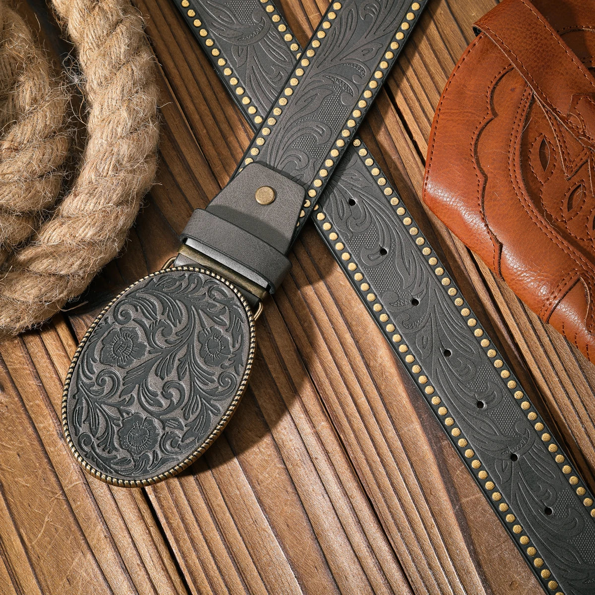 A casual and retro belt, a waist accessory for Western-style clothing, metal buckle, PU belt, suitable for both men and women