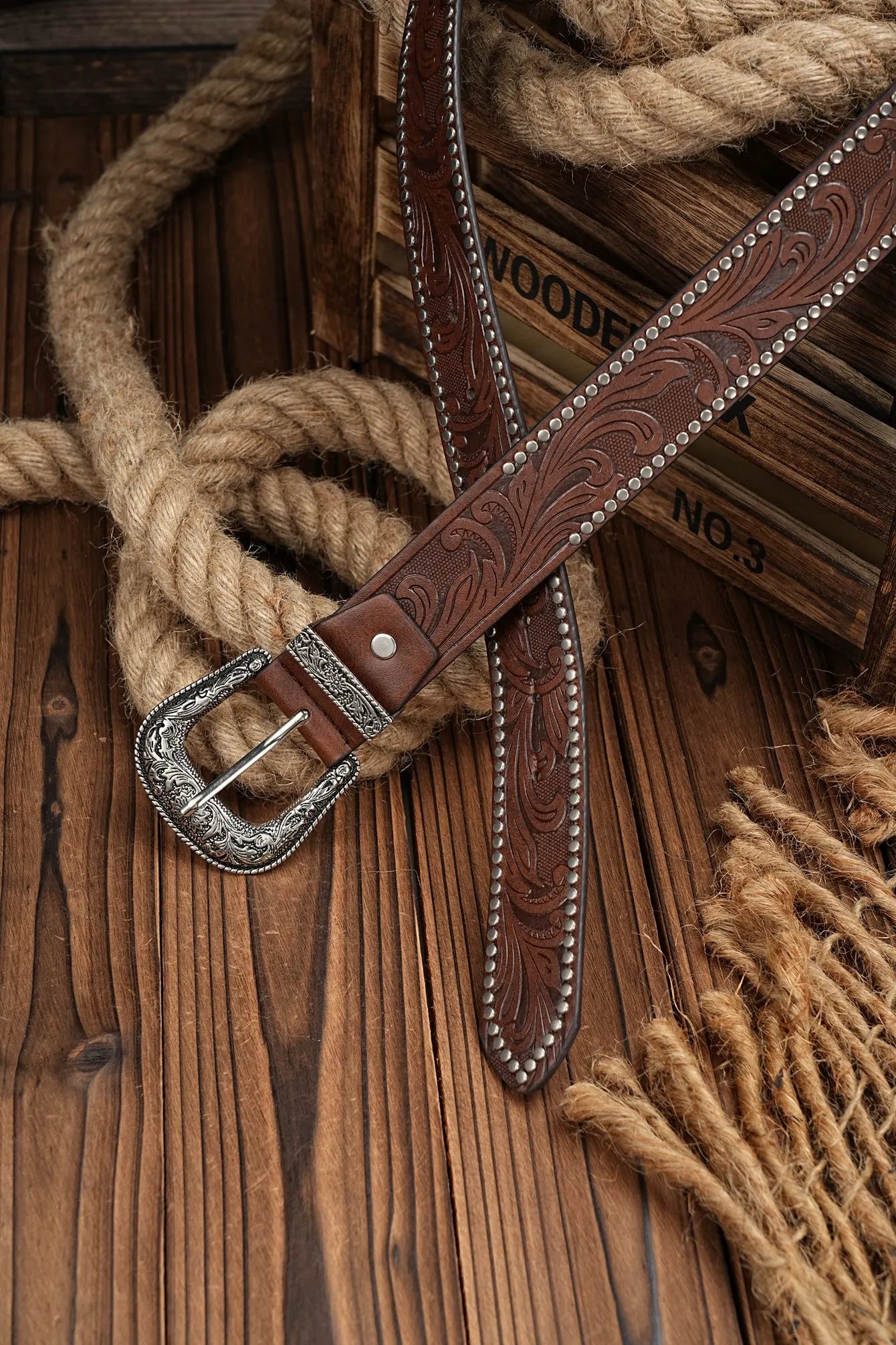Western Cowboy PU Leather Belt - Men Waist Strap Bull Decoration Floral Engraved for Jeans