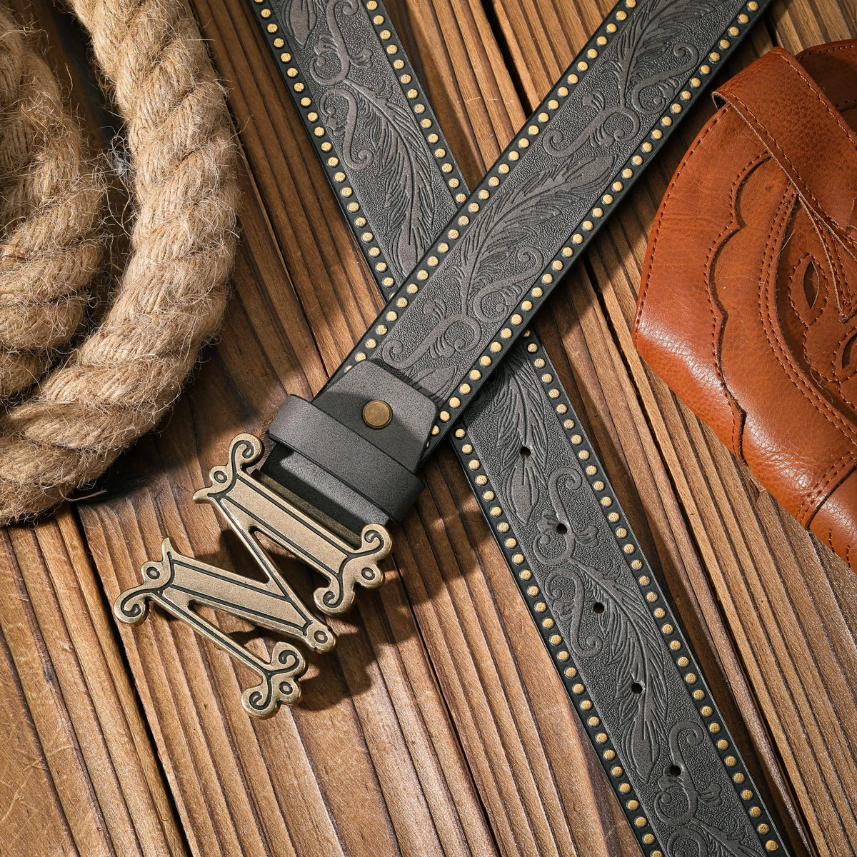 A casual and retro belt, a waist accessory for Western-style clothing, metal buckle, PU belt, suitable for both men and women