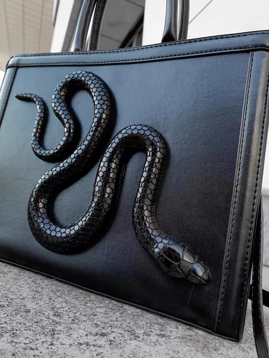 Original Niche Design 2023 New High Quality Snake Handbags for Women Fashion Trend Dark Wind Crossbody Bag Bolso Mujer Hot Sale