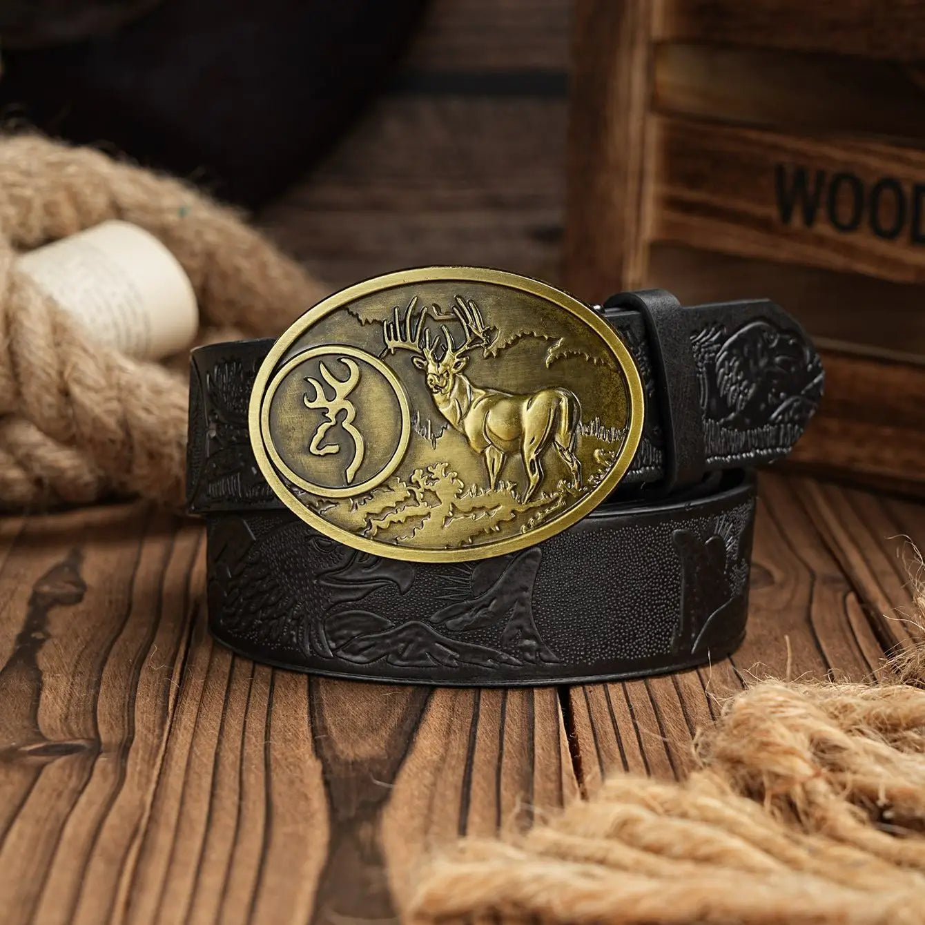 A casual, individual and retro belt, Western-style clothing accessory, metal buckle, PU belt, suitable for both men and women