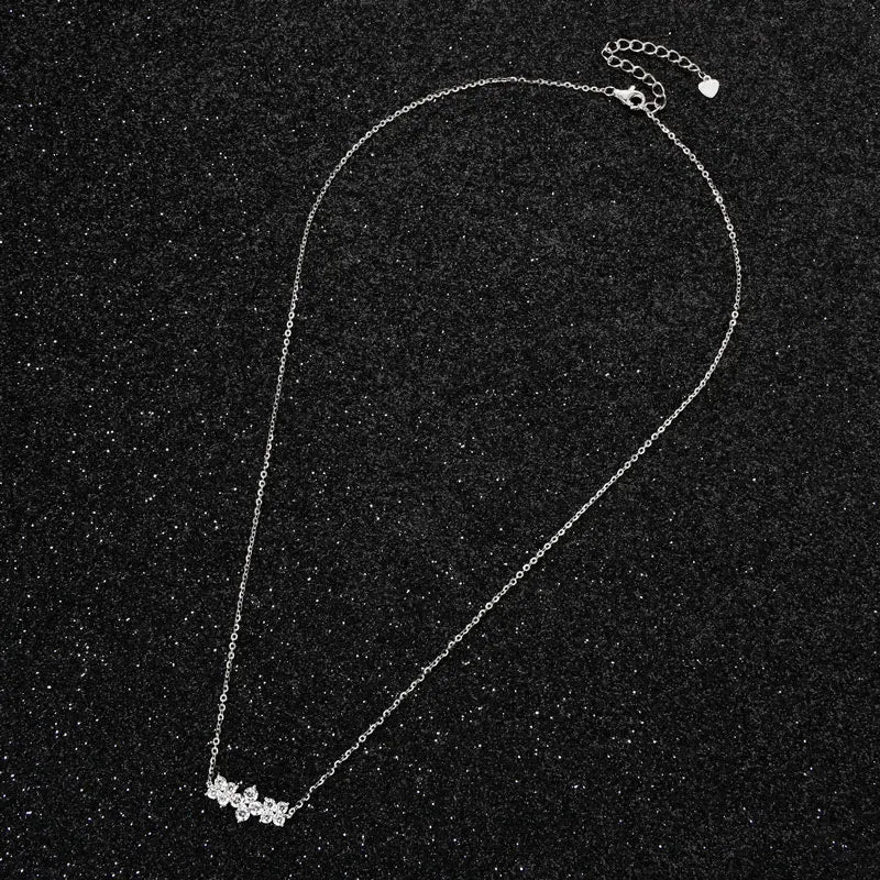 Lnngy 925 Sterling Silver Elegant Four-Leaf Clover Pendant Necklace 3mm&2.5mm Round Moissanite Necklaces for Women Jewelry Gift