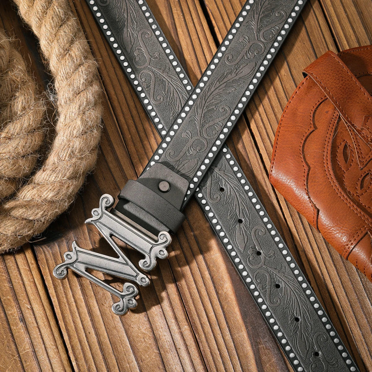 A casual and retro belt, a waist accessory for Western-style clothing, metal buckle, PU belt, suitable for both men and women