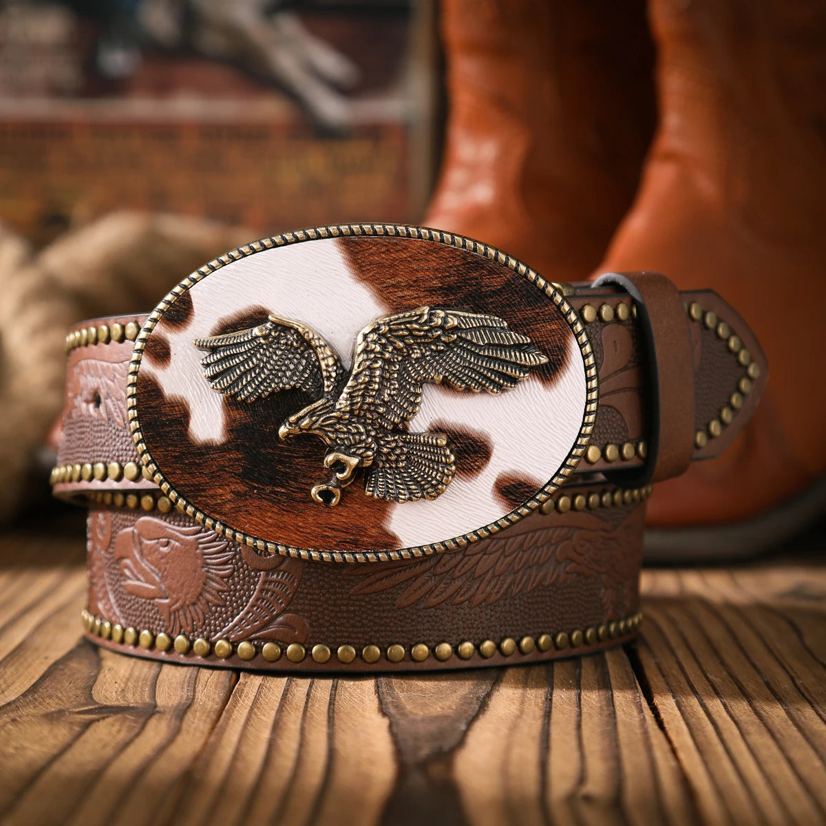A casual and retro belt, a waist accessory for Western-style clothing, metal buckle, PU belt, suitable for both men and women