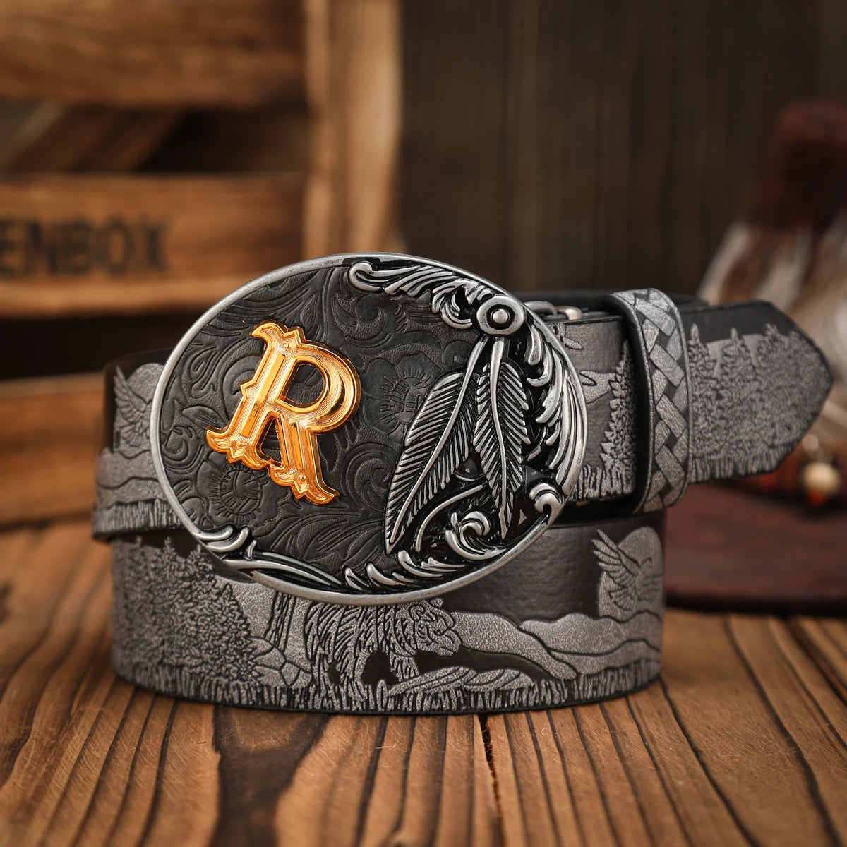 A casual, individual and retro belt, a Western-style clothing accessory, metal buckle, PU belt, suitable for both men and women