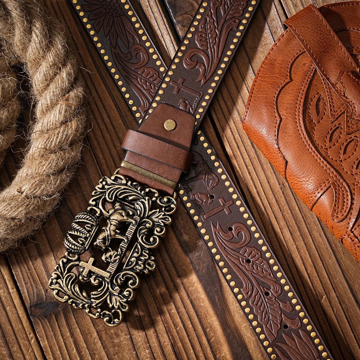 A Western-style PU material belt for both men and women, a casual, retro and classic personalized belt