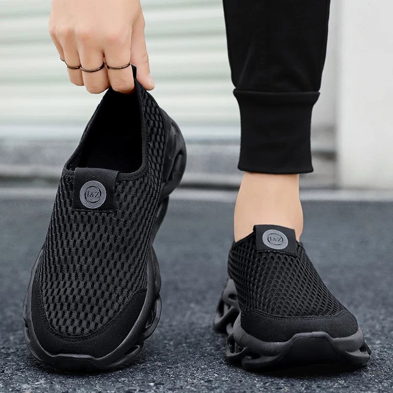 Men Casual Sport Shoes Breathable Lightweight Sneakers Outdoor Mesh Black Running Shoes Athletic Jogging Tenis Walking Shoes