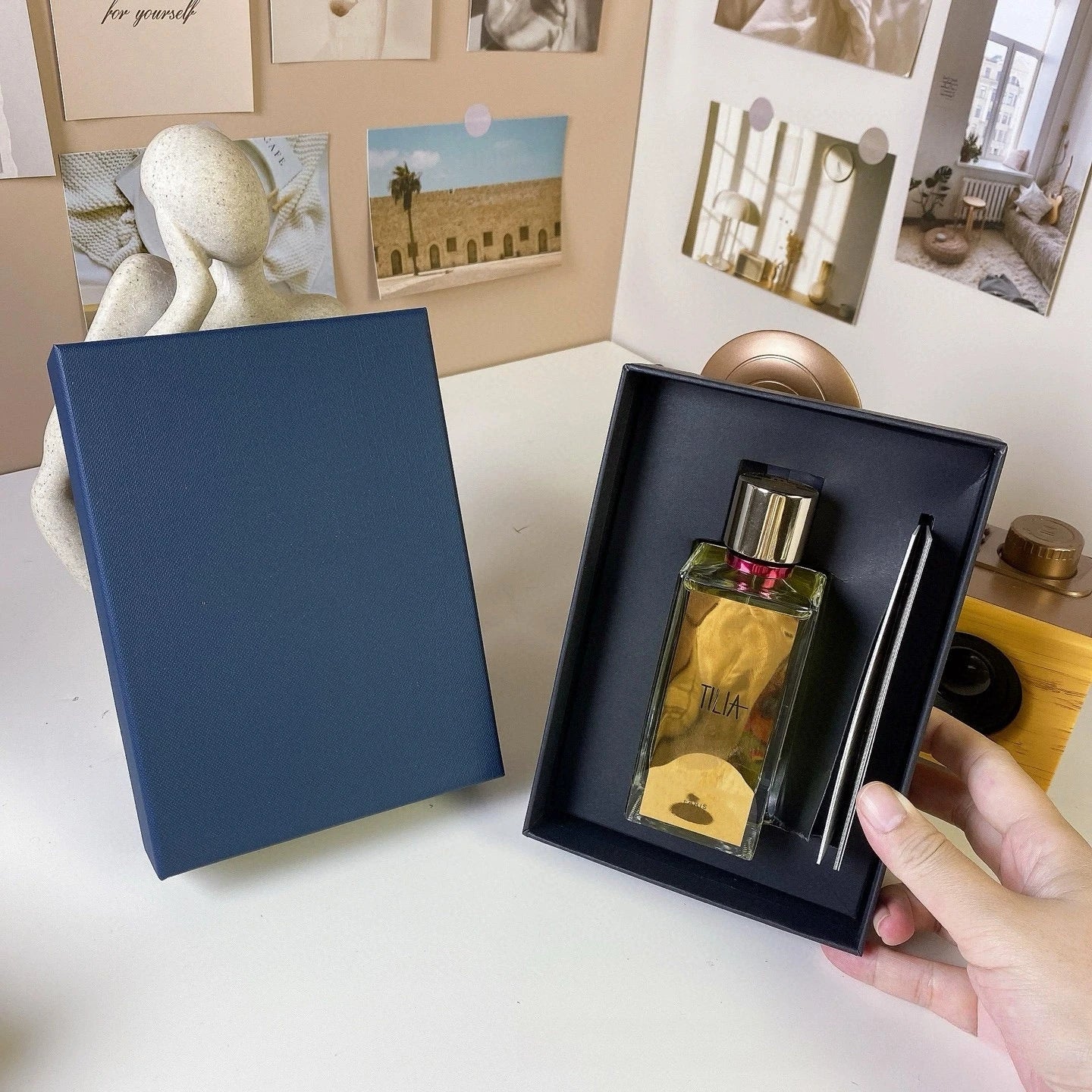 Luxury Unisex Eau De Parfum 100ml (3.4 Oz) - High-Quality Floral Notes, Long-Lasting, Fresh Scent, Daily & Gift, Top Seller