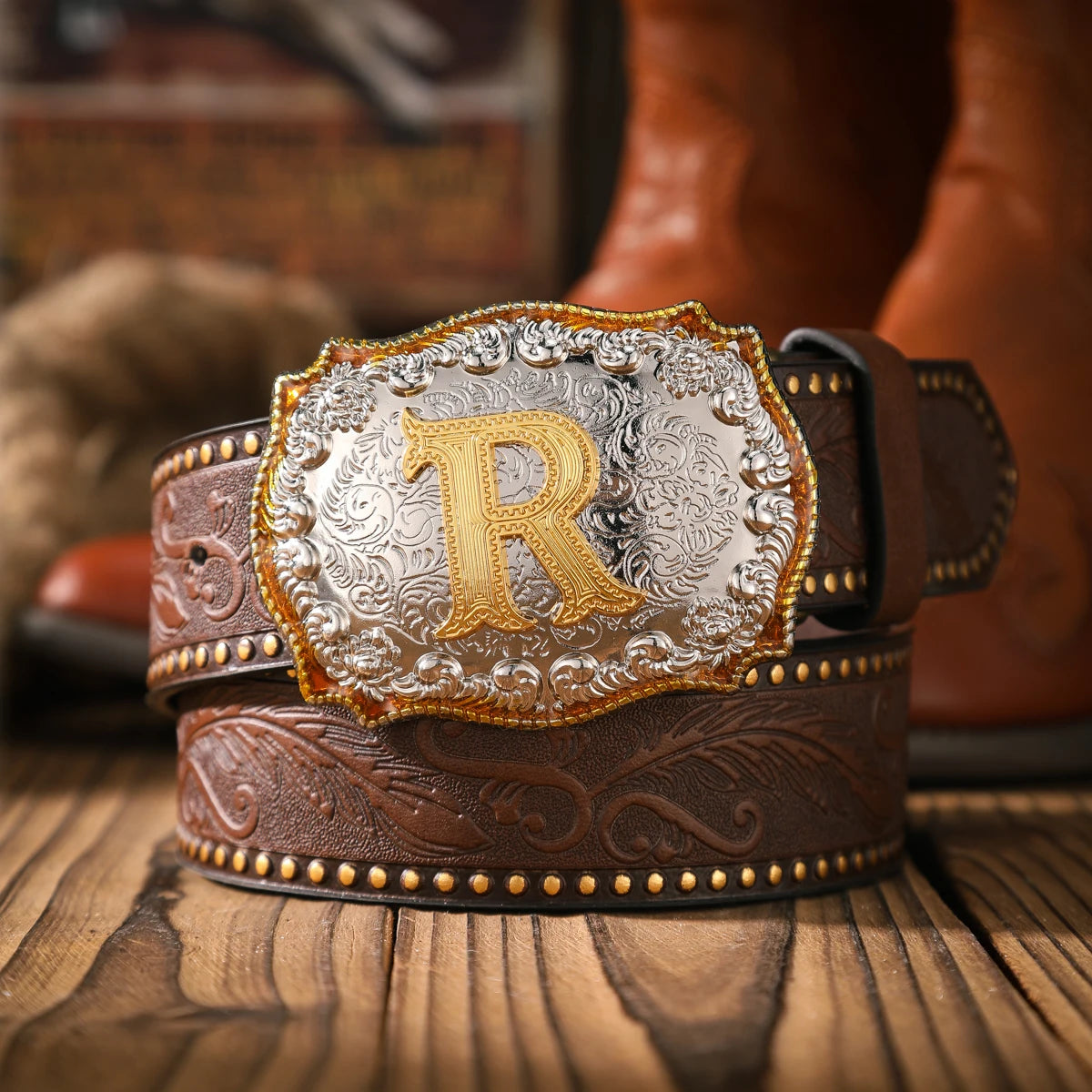 A casual and retro belt, a waist accessory for Western-style clothing, metal buckle, PU belt, suitable for both men and women