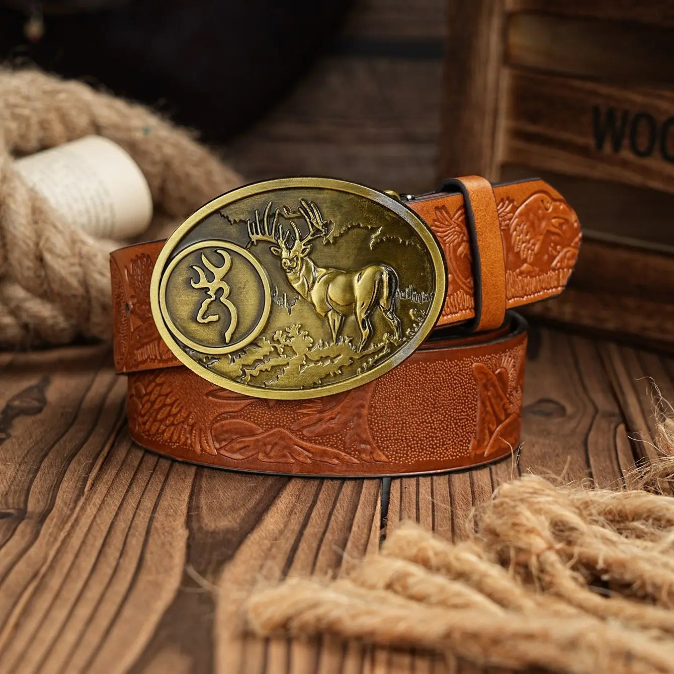 A casual, individual and retro belt, Western-style clothing accessory, metal buckle, PU belt, suitable for both men and women