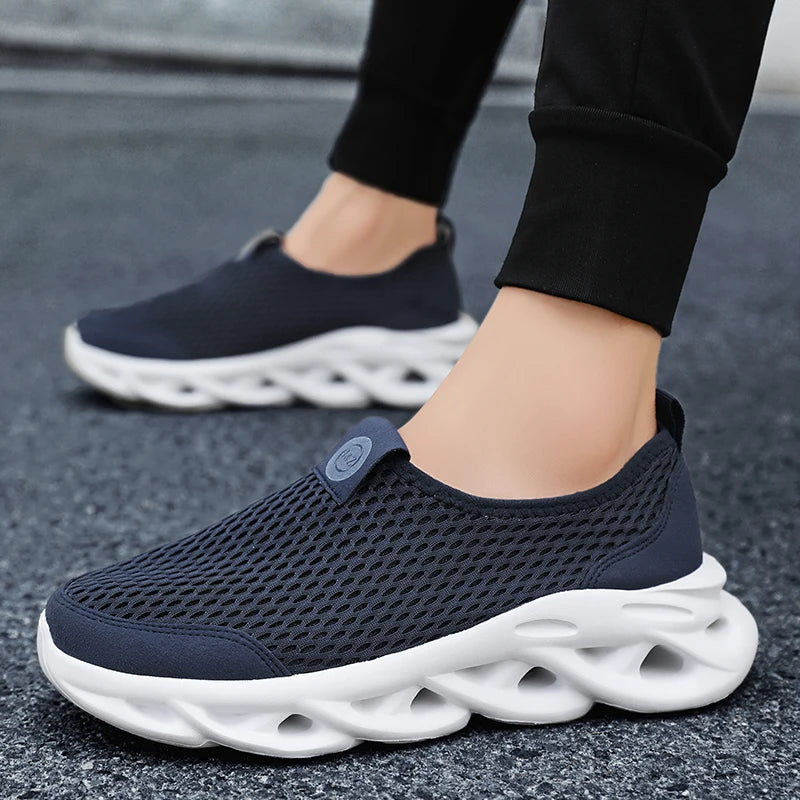 Men Casual Sport Shoes Breathable Lightweight Sneakers Outdoor Mesh Black Running Shoes Athletic Jogging Tenis Walking Shoes