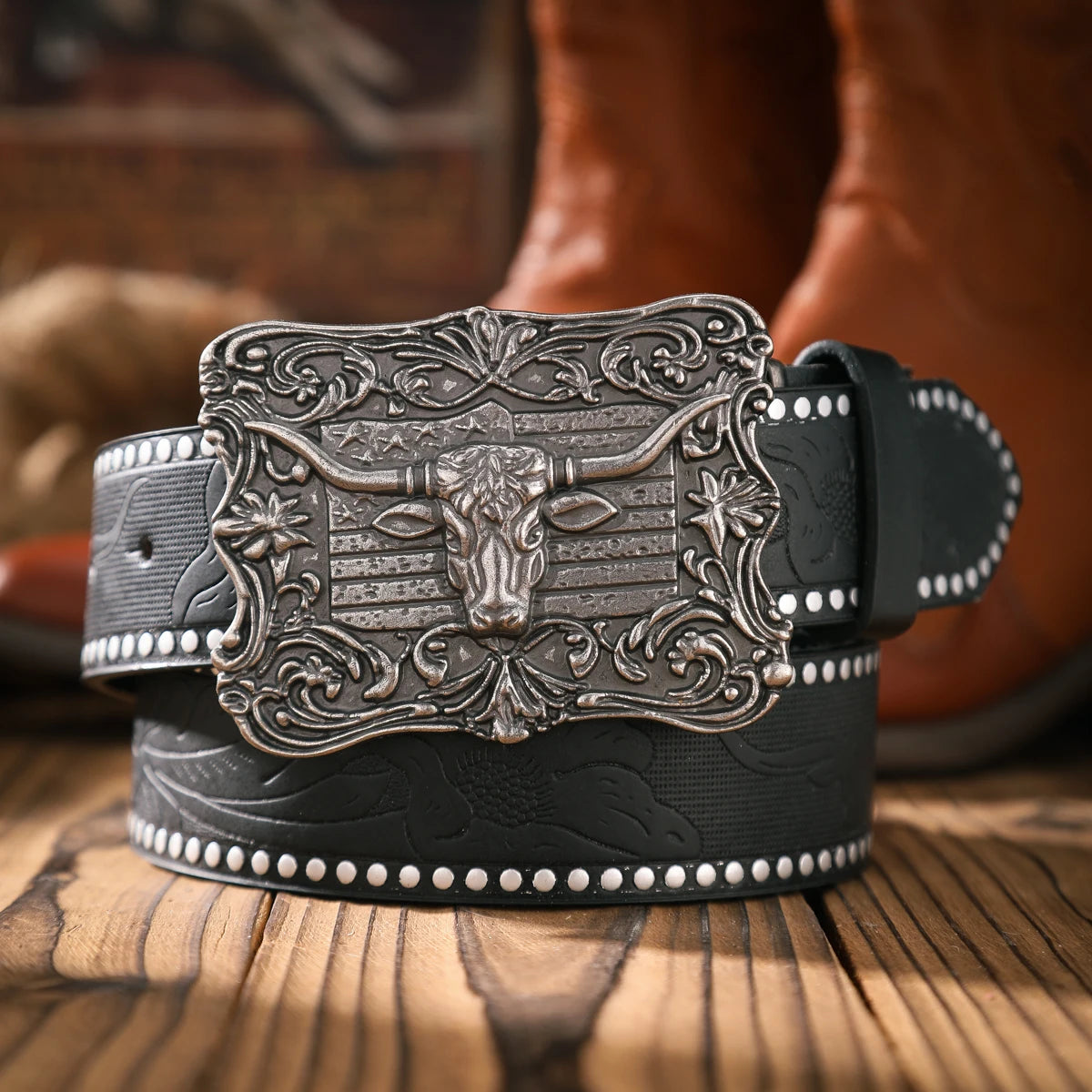 A casual and retro belt, a waist accessory for Western-style clothing, metal buckle, PU belt, suitable for both men and women
