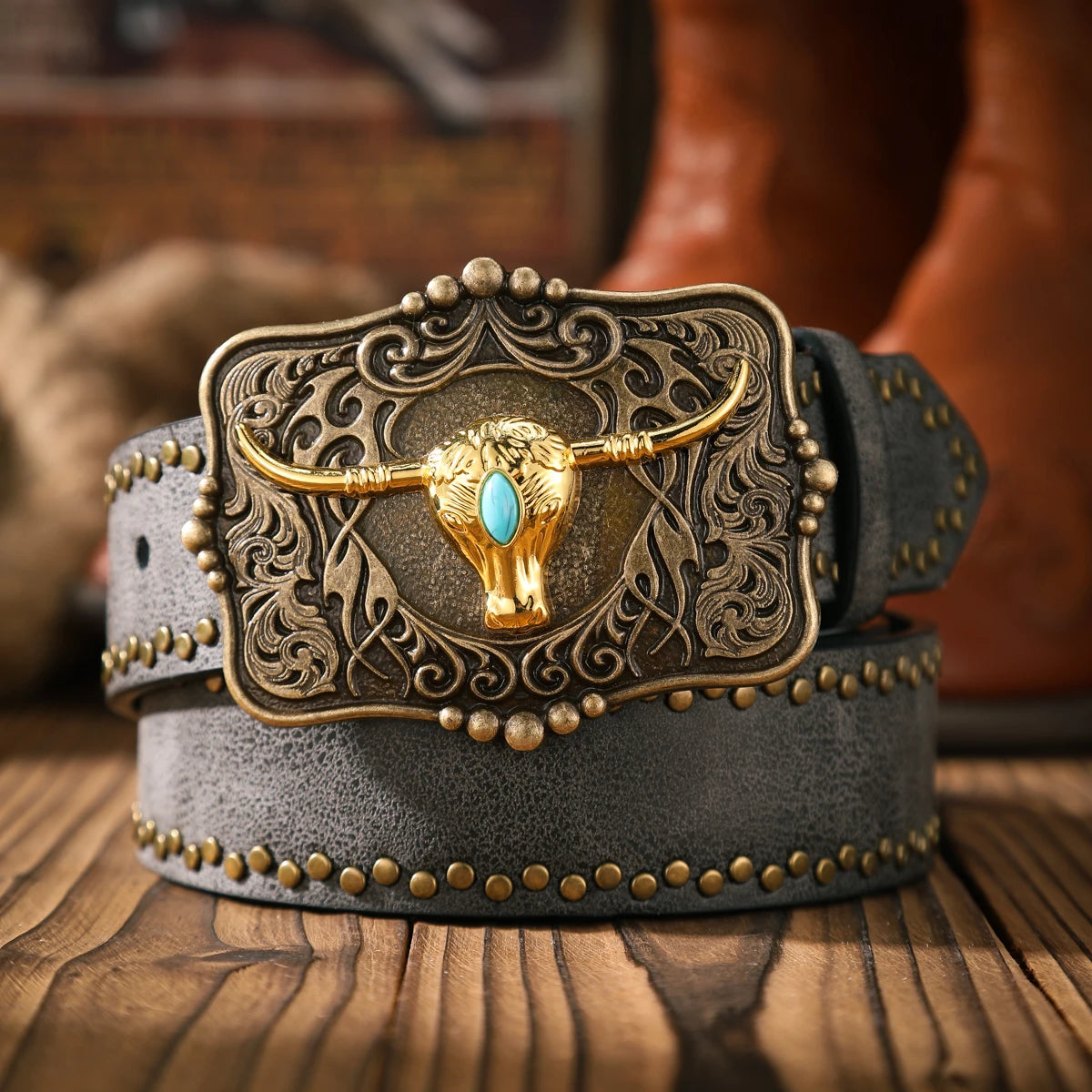A casual and retro belt, a waist accessory for Western-style clothing, metal buckle, PU belt, suitable for both men and women