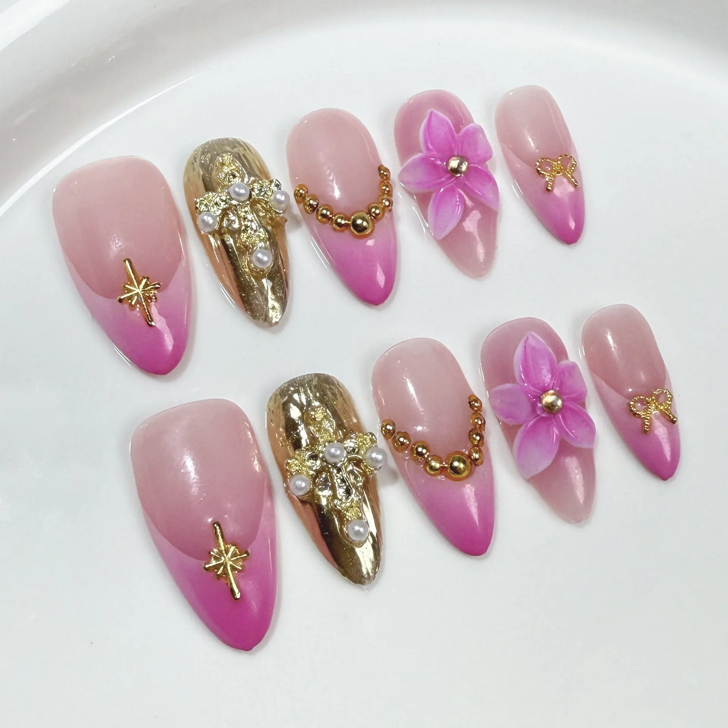 Handmade Short Press on Nails with Charms 3D Rhinestone Almond Reusable False Nails with Design Acrylic Fake Nail for Girls