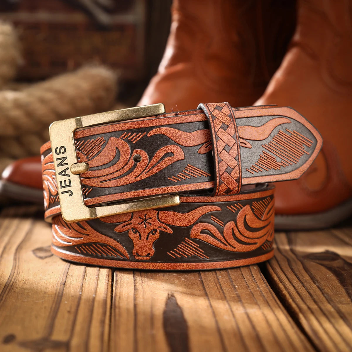A men's and women's casual retro belt Western style! PU leather belt with metal buckle, suitable for daily work wear