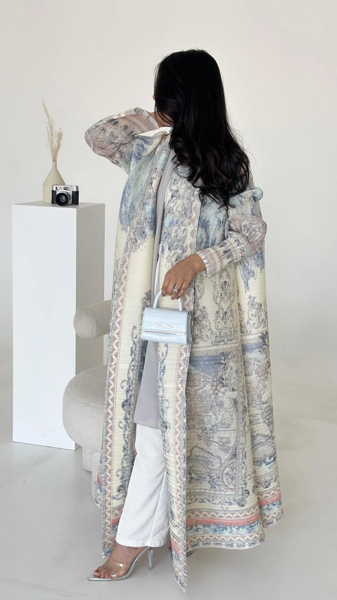 Dubai Abaya Luxury Evening Coat – Pleated Formal Cardigan Robe for Women