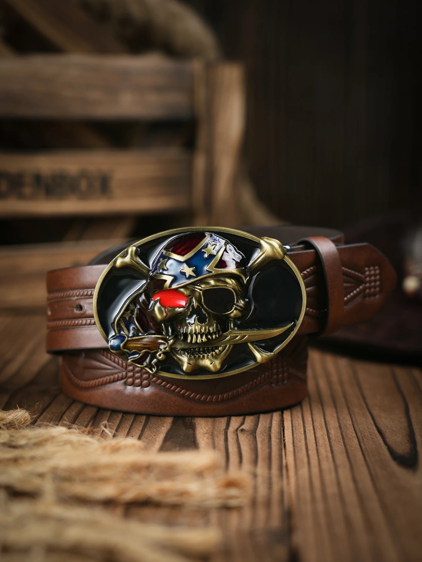 A men's and women's casual retro belt Western style! PU leather belt with metal buckle, suitable for daily work wear