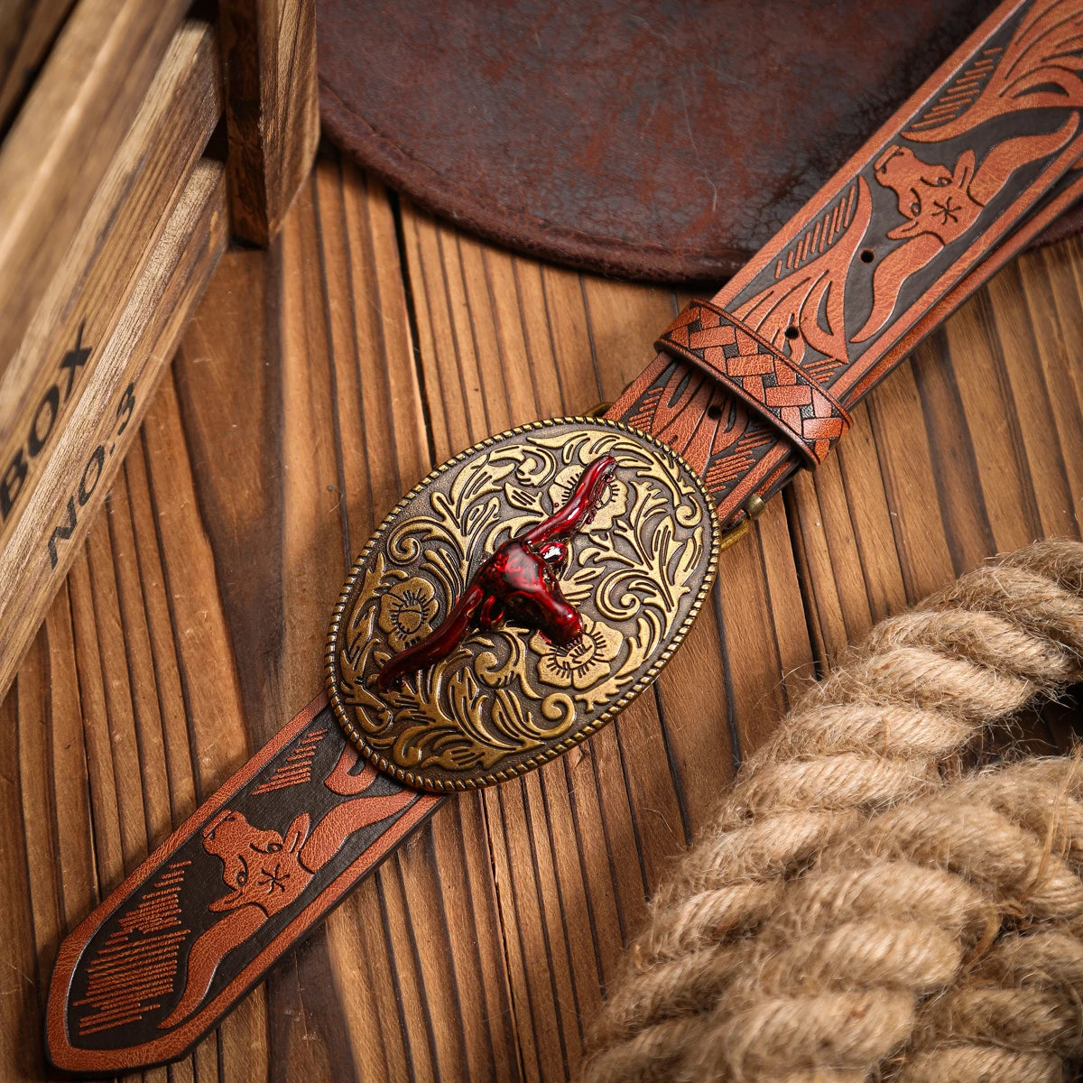 Casual, individual and retro belts, Western-style clothing accessories, metal buckles, PU belts, suitable for both men and women