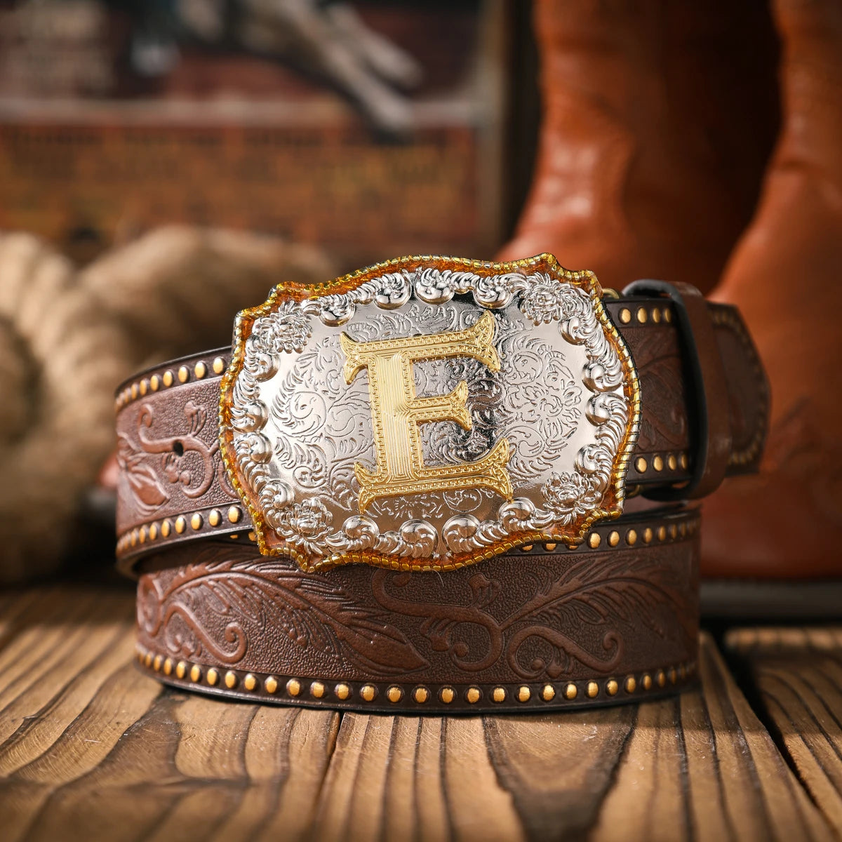 A casual and retro belt, a waist accessory for Western-style clothing, metal buckle, PU belt, suitable for both men and women