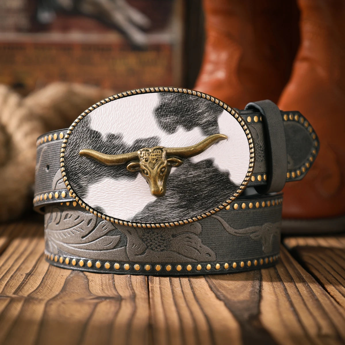 A casual and retro belt, a waist accessory for Western-style clothing, metal buckle, PU belt, suitable for both men and women