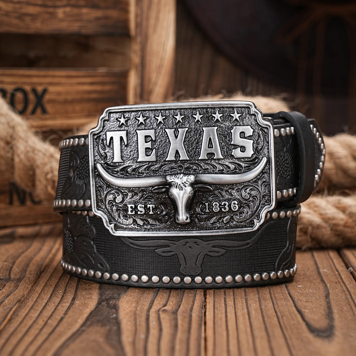 A men's and women's casual retro belt Western style! PU leather belt with metal buckle, suitable for daily work wear