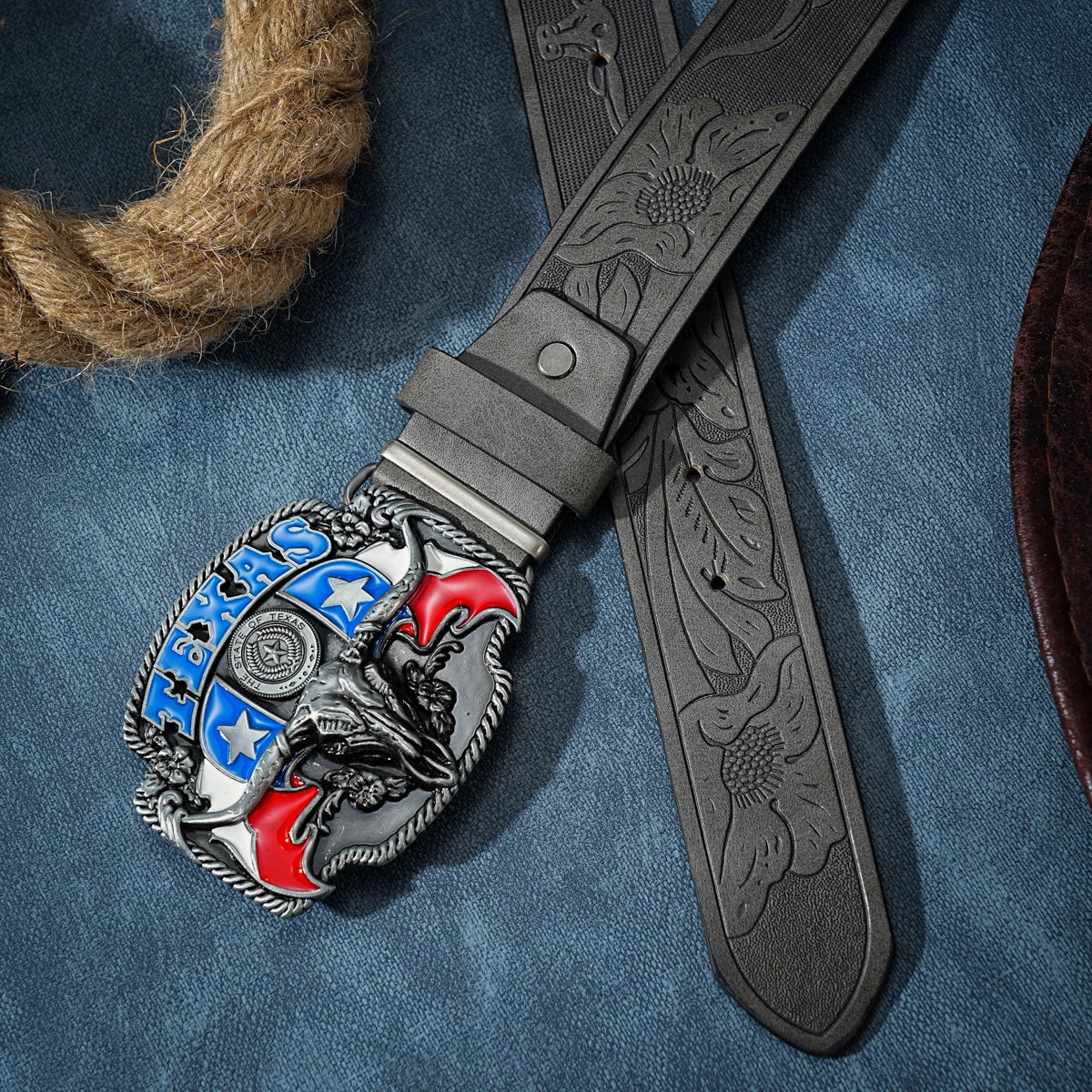A casual, individual and retro belt, Western-style clothing accessory, metal buckle, PU belt, suitable for both men and women