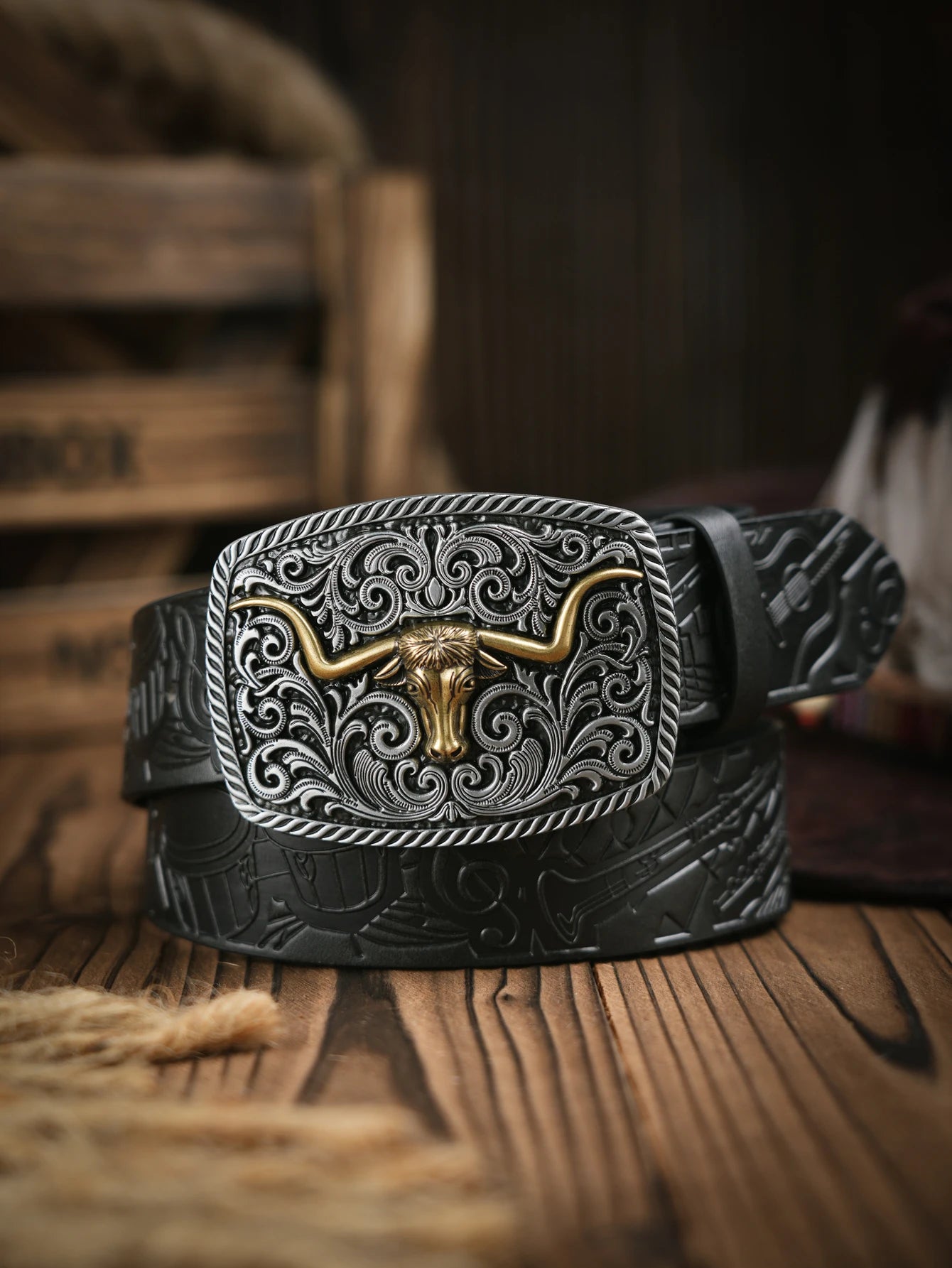 A men's and women's casual retro belt Western style! PU leather belt with metal buckle, suitable for daily work wear
