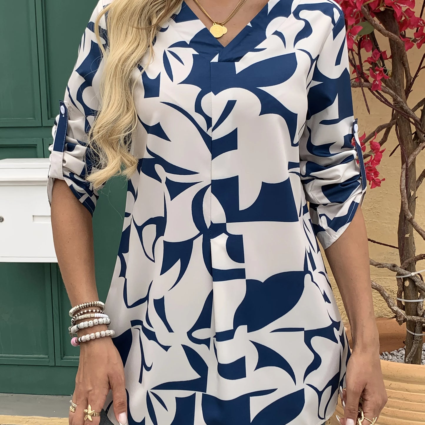 GrabliWorld Women’s Long Sleeve V-Neck Geometric Print Blouse