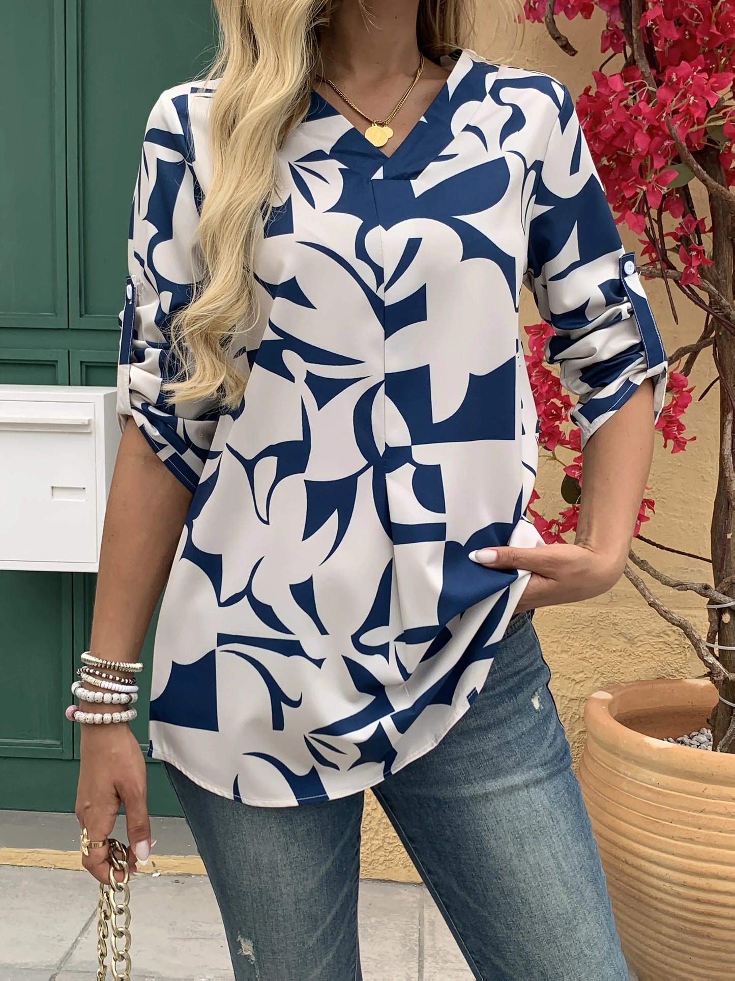 GrabliWorld Women’s Long Sleeve V-Neck Geometric Print Blouse