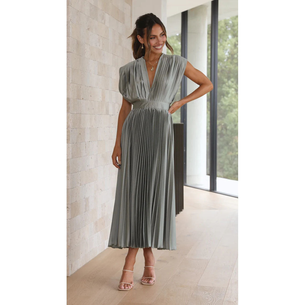 Summer V-Neck Pleated Dress – Casual Loose Fit with Zipper & Lace-Up Detail