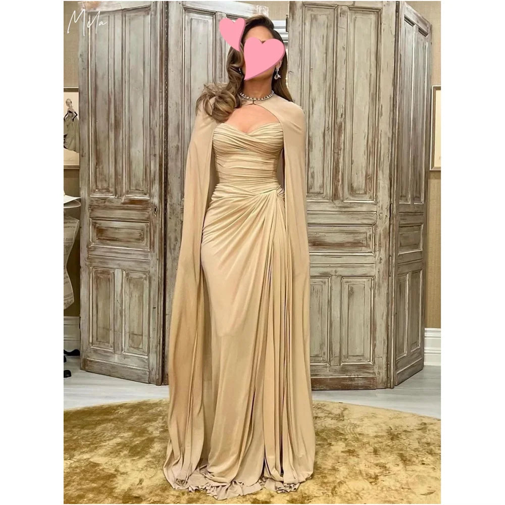 فستان ميلا للحفلات الراقصة بدون أكمام بتصميم بوق، بتصميم مخصص، بفتحة جانبية عالية، مع ثنيات، وفستان سهرة قابل للفصل، وشال.
