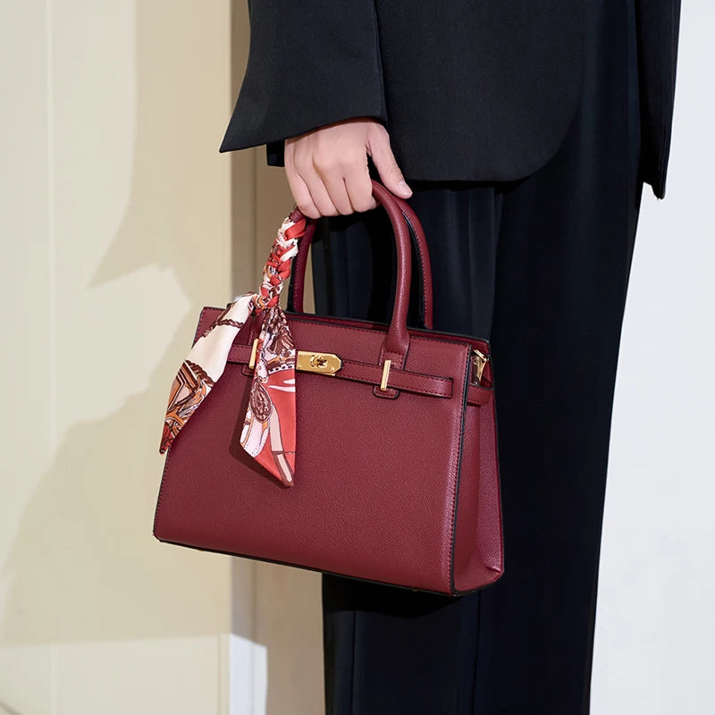 Show 2025 Handbag with Scarf Decor and Metal Clasp High Quality for Evening Parties & Banquets