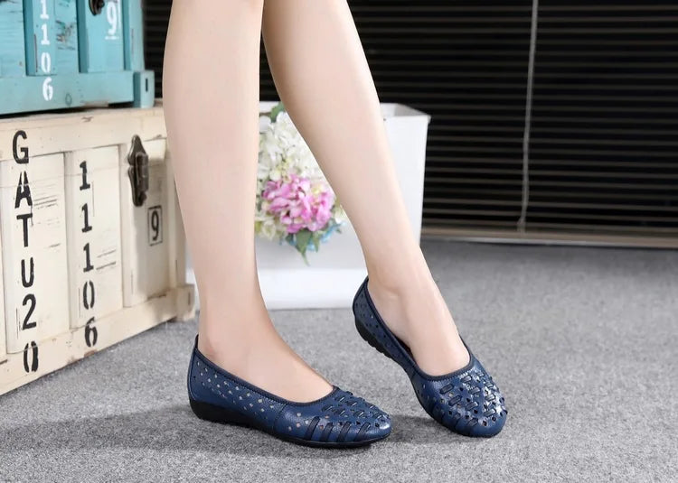 WOIZGIC Mother Women Shoes Sandals Flats Hollow Out Genuine Leather Slip On Loafers Soft Summer Beach Vintage Plus Size 42 43