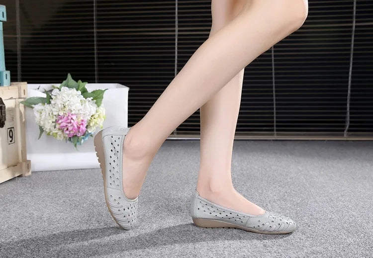 WOIZGIC Mother Women Shoes Sandals Flats Hollow Out Genuine Leather Slip On Loafers Soft Summer Beach Vintage Plus Size 42 43