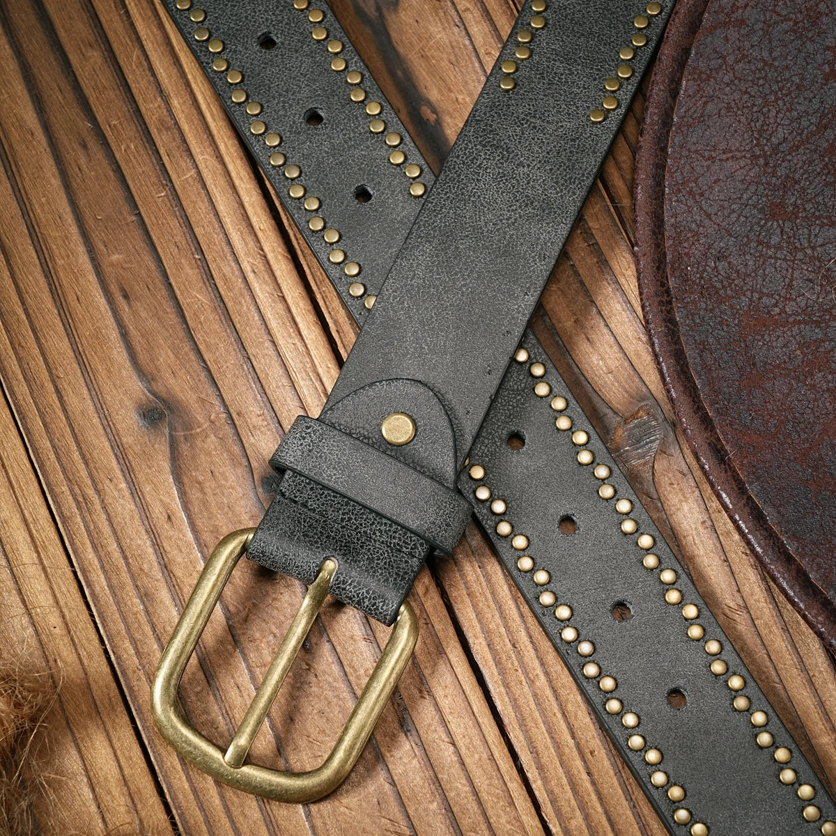 Vintage and fashion collision! PU leather alloy buckle waistband, for both men and women, to create a personalized western style