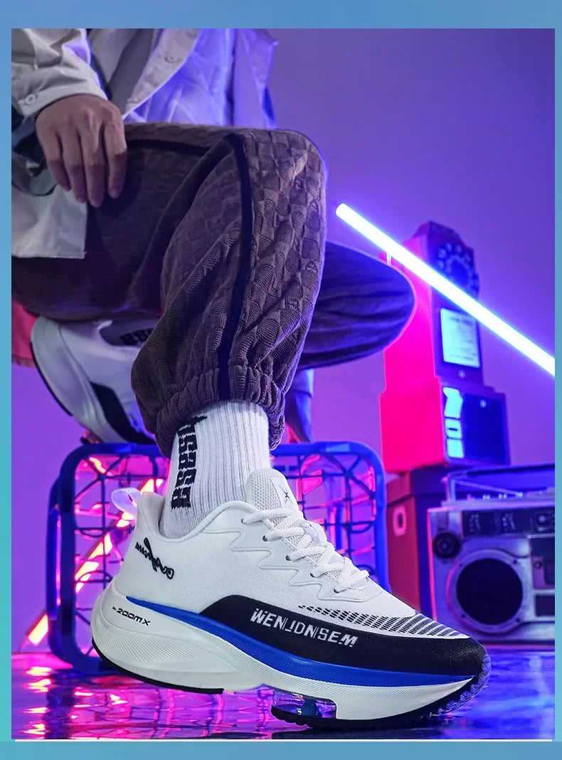 Men's Breathable Sports Shoes Summer Collection Mesh Fabric Double Air Cushion Running Shoes Korean Style The New