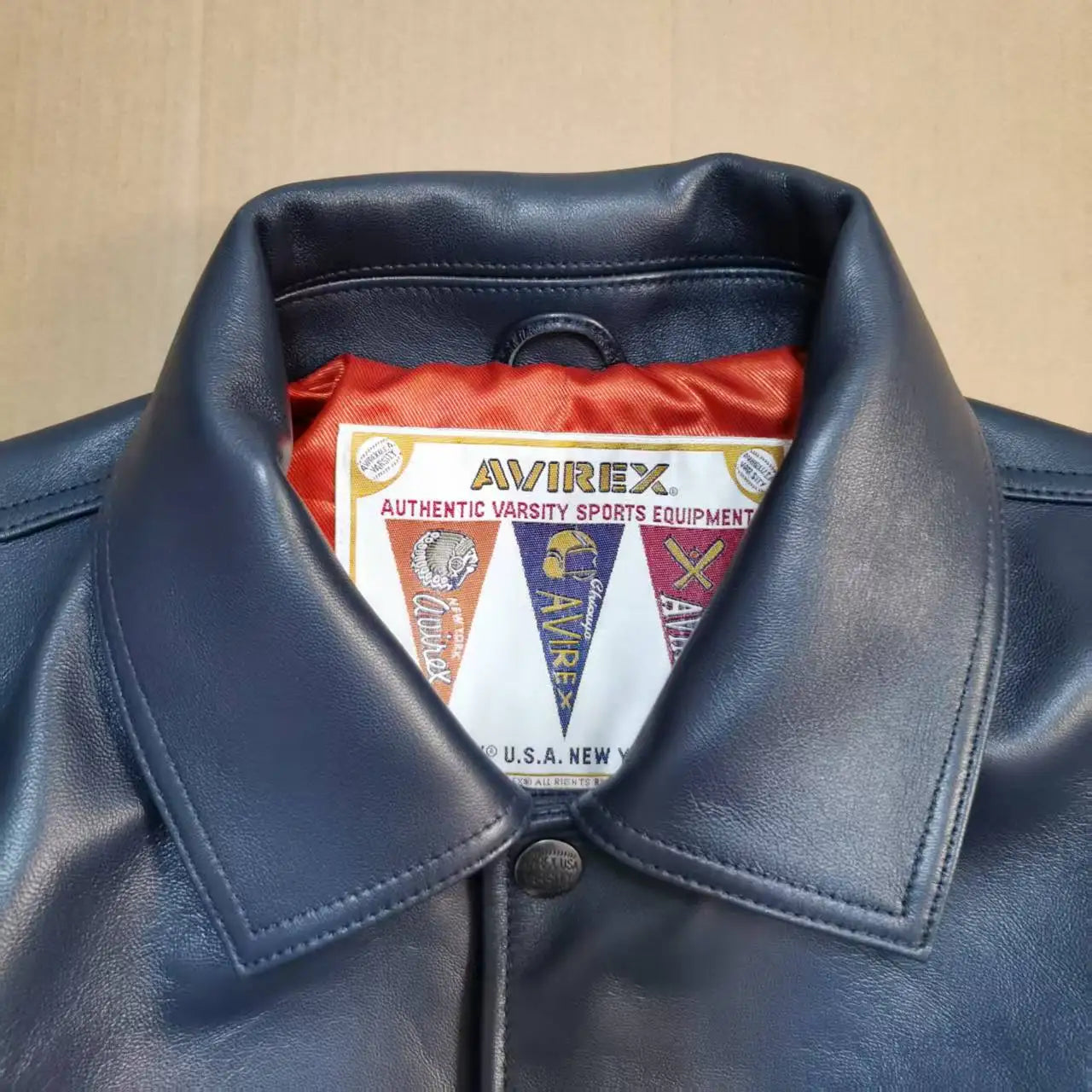 AVIREX New York Knicks co-branded men's new listing basketball pattern flight suit European antique sheepskin jacket fashion top