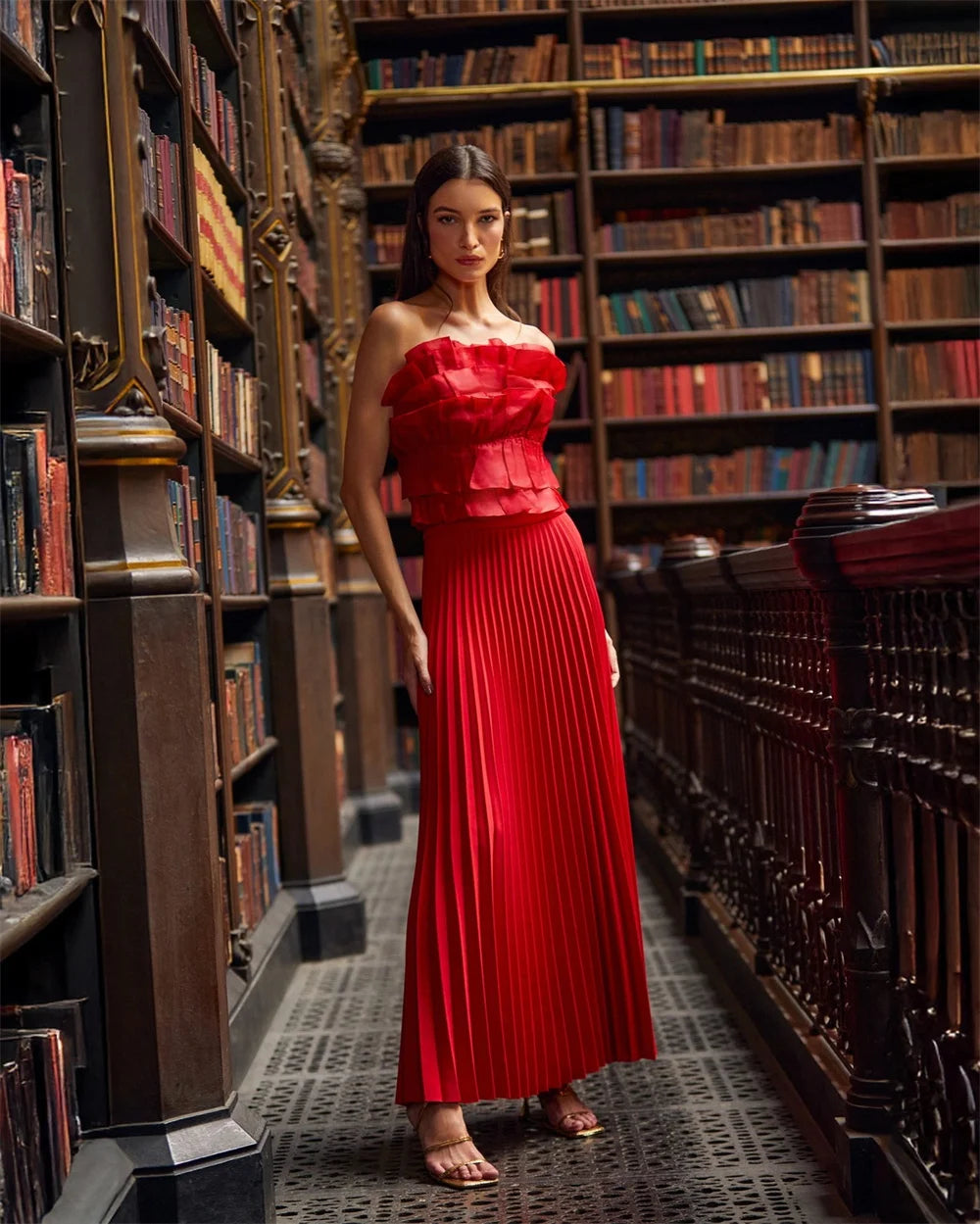 Mila Lace Strapless A-Line Prom Dresses 2025 Sleeveless Pleats Evening Dresses Elegant Floor-Length Customized Party Dresses