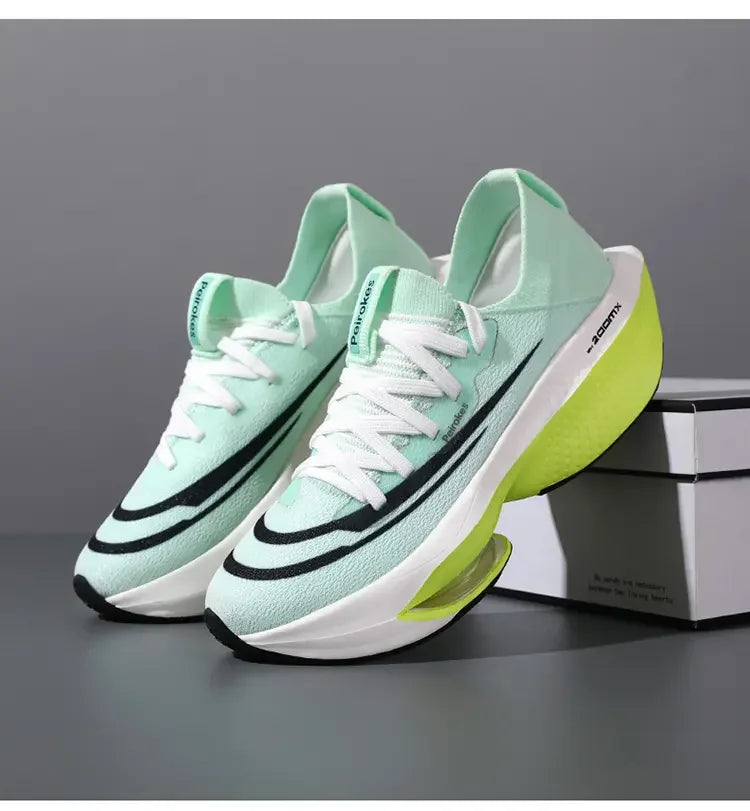 Fashion trend hollow breathable sports shoes comfortable wear-resistant couple running shoes lightweight sports shoes