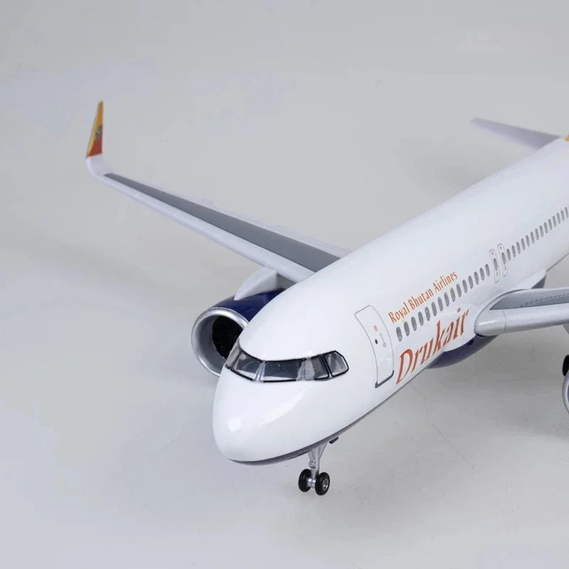 1/80 Scale 47 cm Bhutan Drukair Airlines A320 Neo With Lighting And Wheels Die-cast Resin Collection Home Decor Display