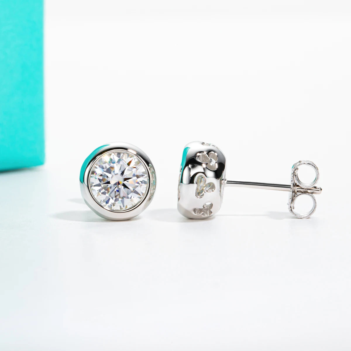 18K Gold Plated 925 Sterling Silver Moissanite Jewelry Set – 1ct Stud Earrings & 2ct Pendant Necklace for Women