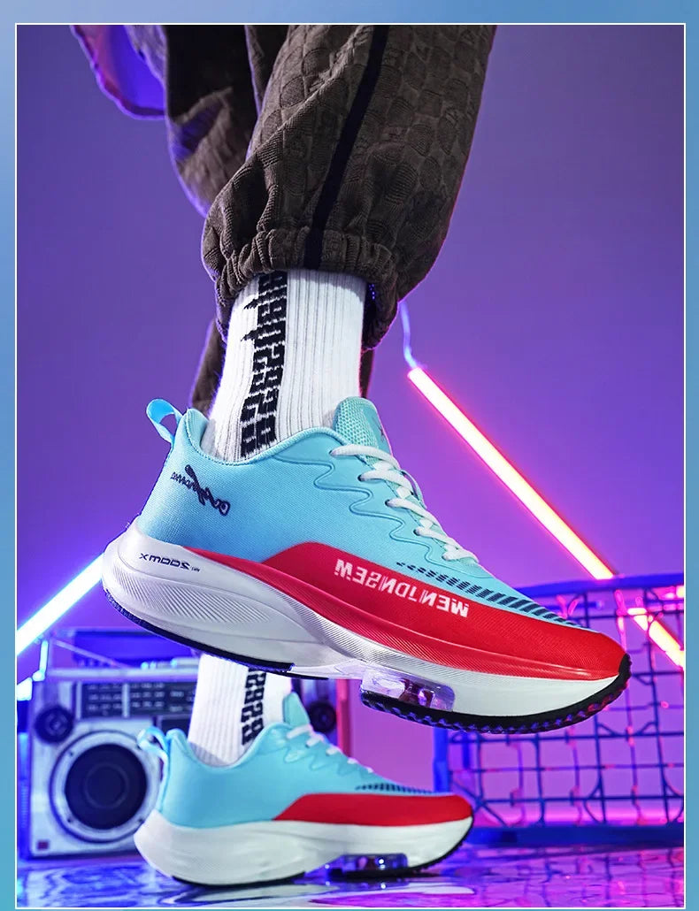 Men's Breathable Sports Shoes Summer Collection Mesh Fabric Double Air Cushion Running Shoes Korean Style The New