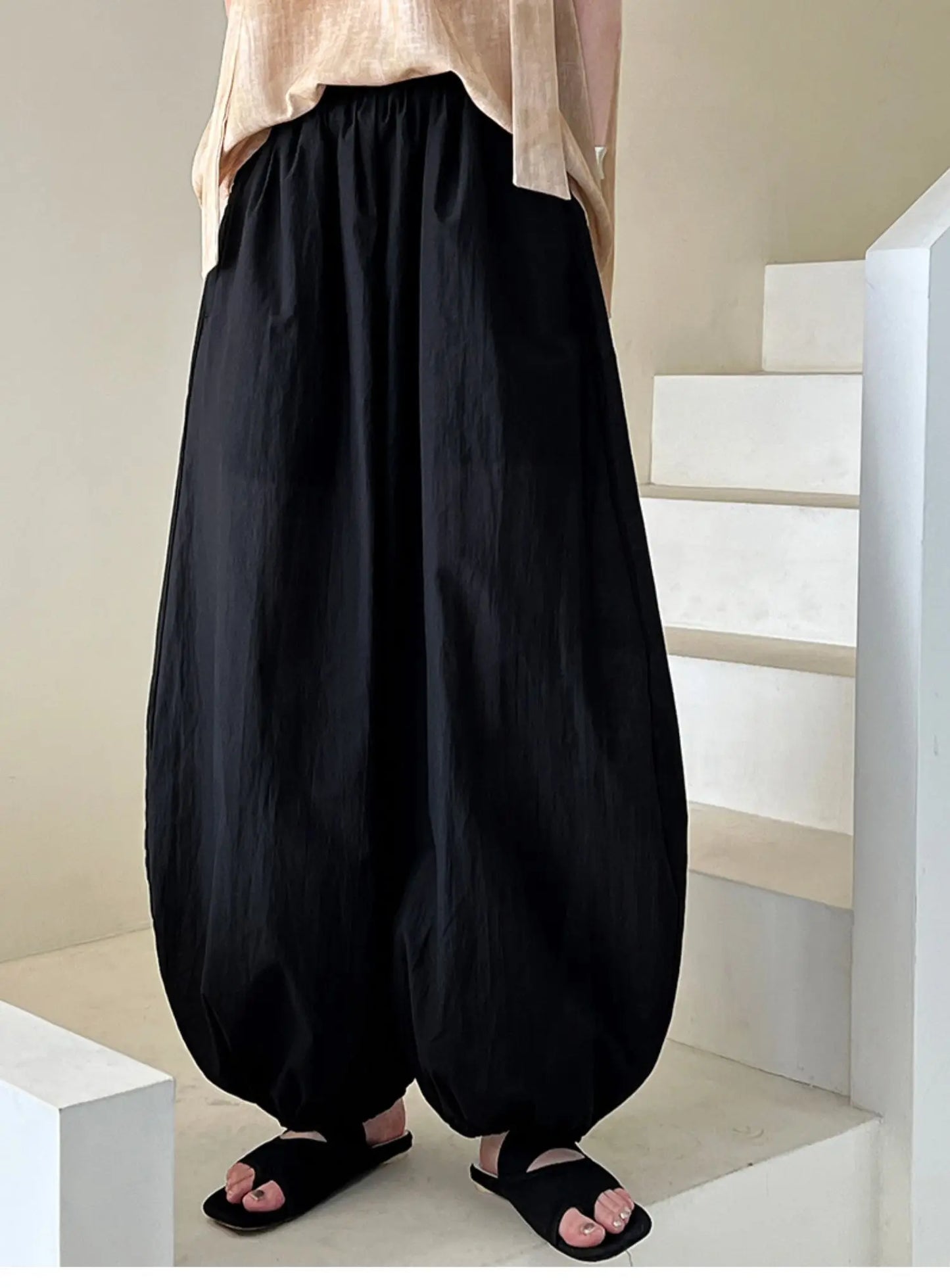 Oversized Bloomers 2025 New Summer Elegant Fashion Women Lantern Pants Casual Loose Breathable Cotton Wide Leg Pants