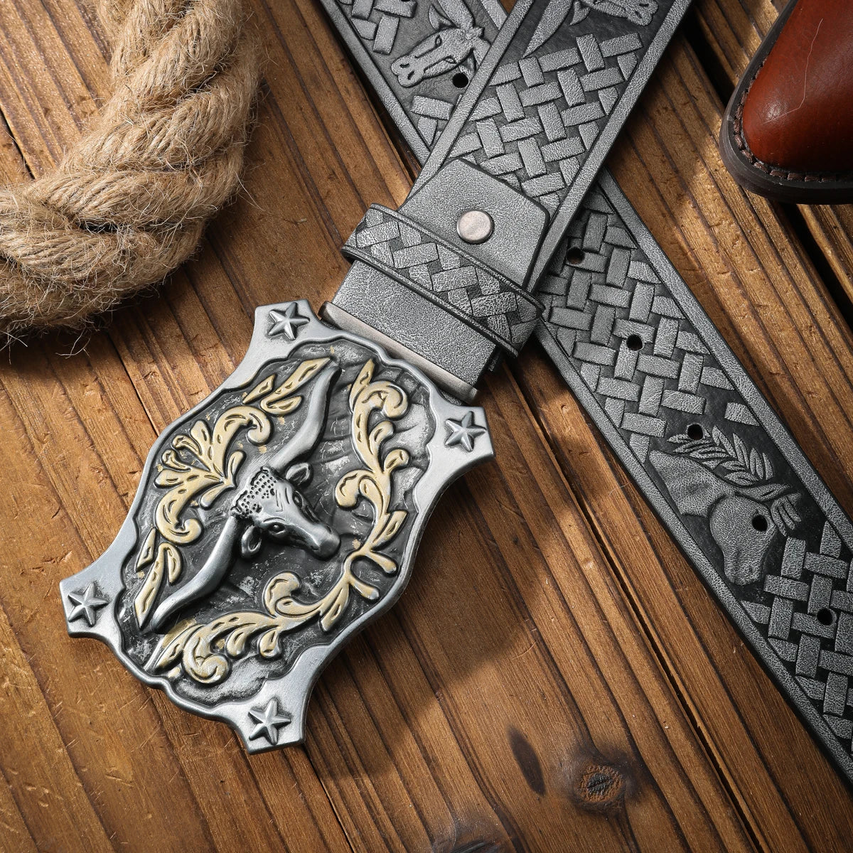 Vintage meets fashion! PU alloy buckle belt, suitable for both men and women, to create a personalized Western style