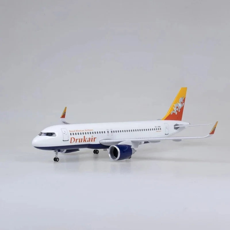 1/80 Scale 47 cm Bhutan Drukair Airlines A320 Neo With Lighting And Wheels Die-cast Resin Collection Home Decor Display