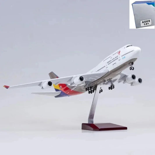 Scale B747 Korean AirAsia W Type 47CM 1/160 LED LED DATAST Diecast Plastic Resin Plane Toy Model For Collection And Gift-Giving