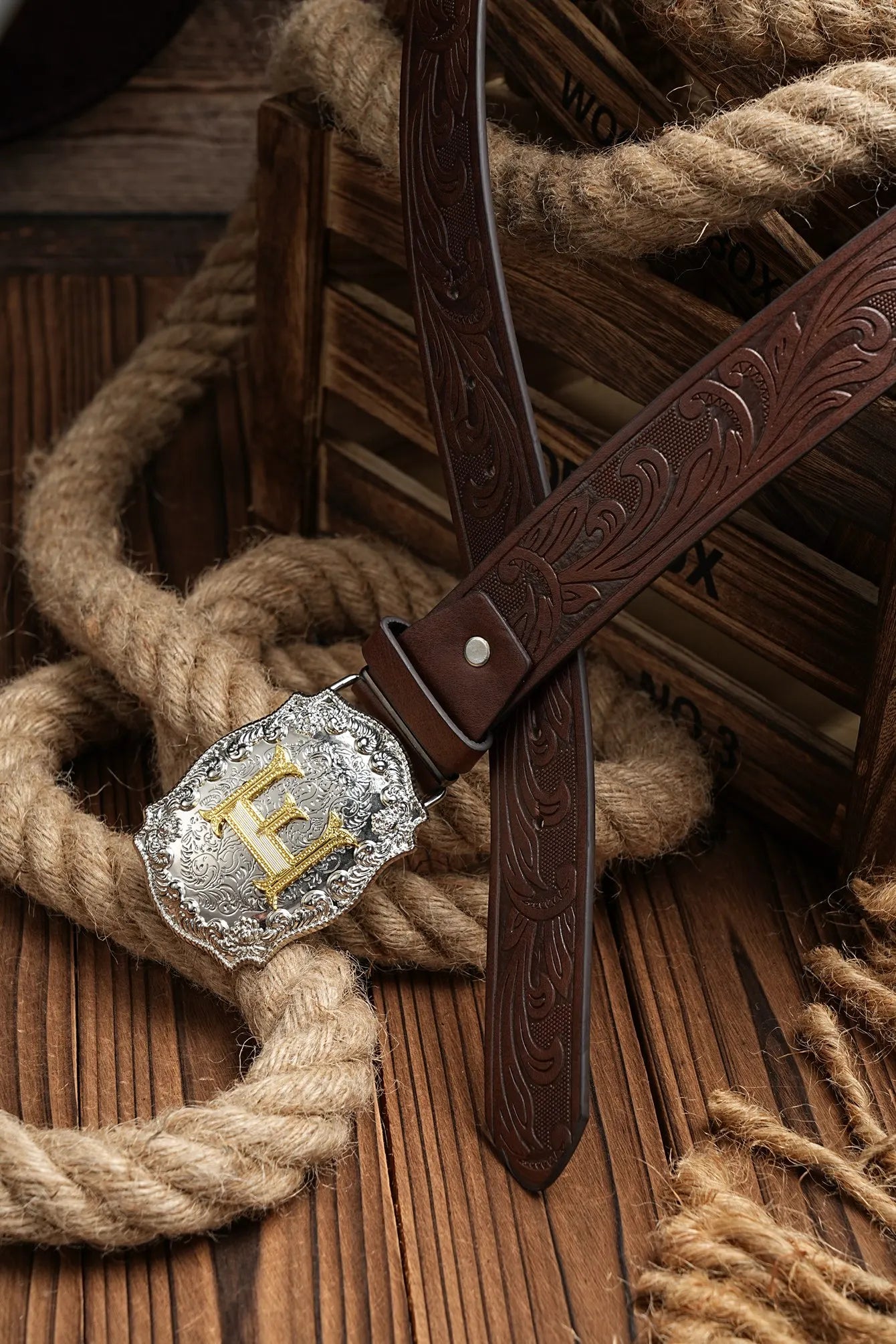 Western Cowboy PU Leather Belt - Men Waist Strap Bull Decoration Floral Engraved for Jeans