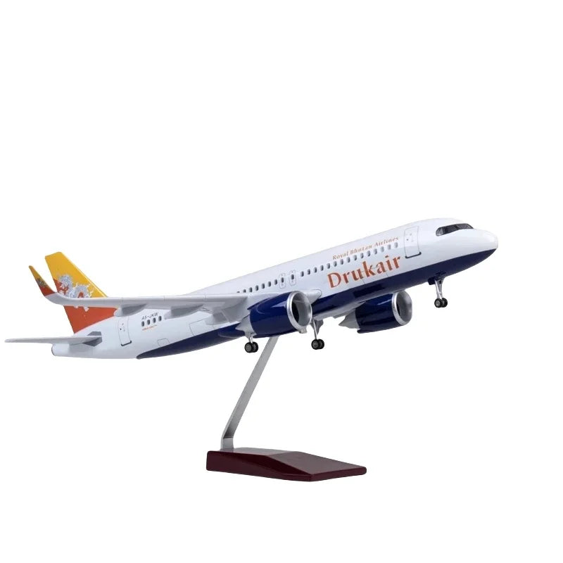 1/80 Scale 47 cm Bhutan Drukair Airlines A320 Neo With Lighting And Wheels Die-cast Resin Collection Home Decor Display
