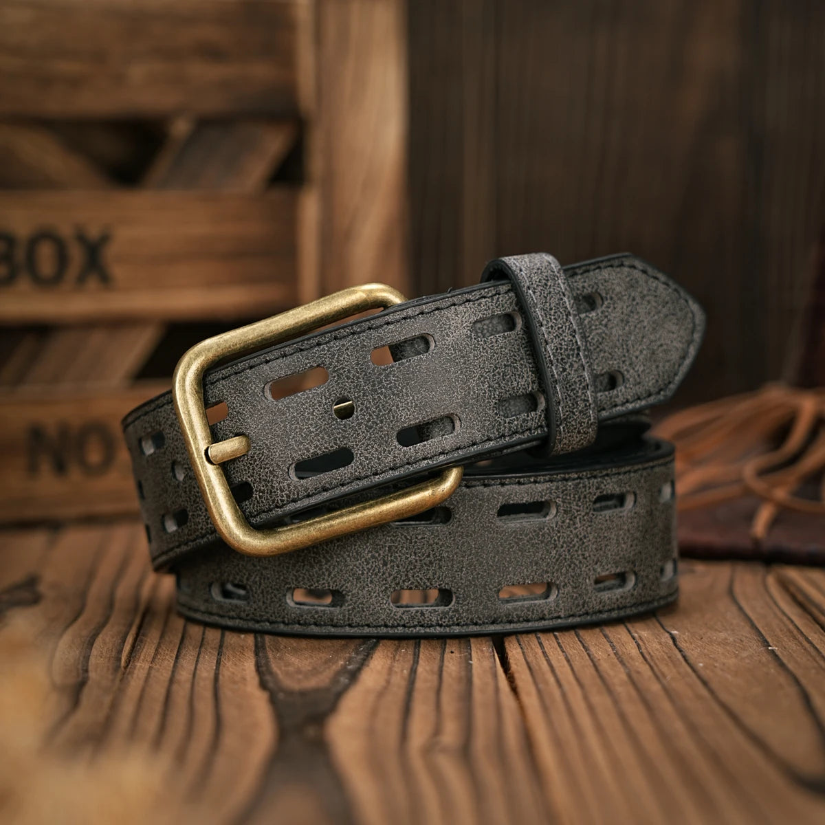 Vintage and fashion collision! PU leather alloy buckle waistband, for both men and women, to create a personalized western style